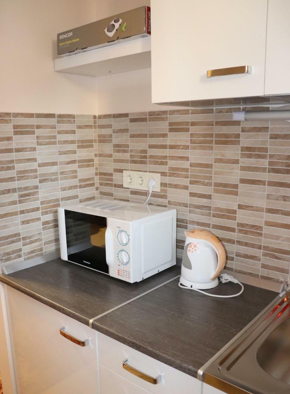 Lidia Vendeghaz Hotel Тата Екстериор снимка